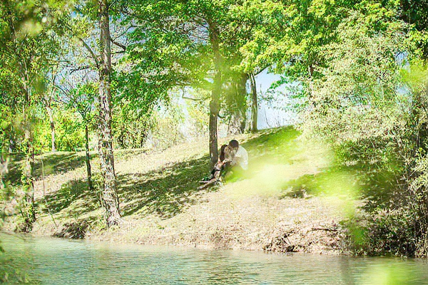 Photographer shooting couple Toulouse Haute-Garonne