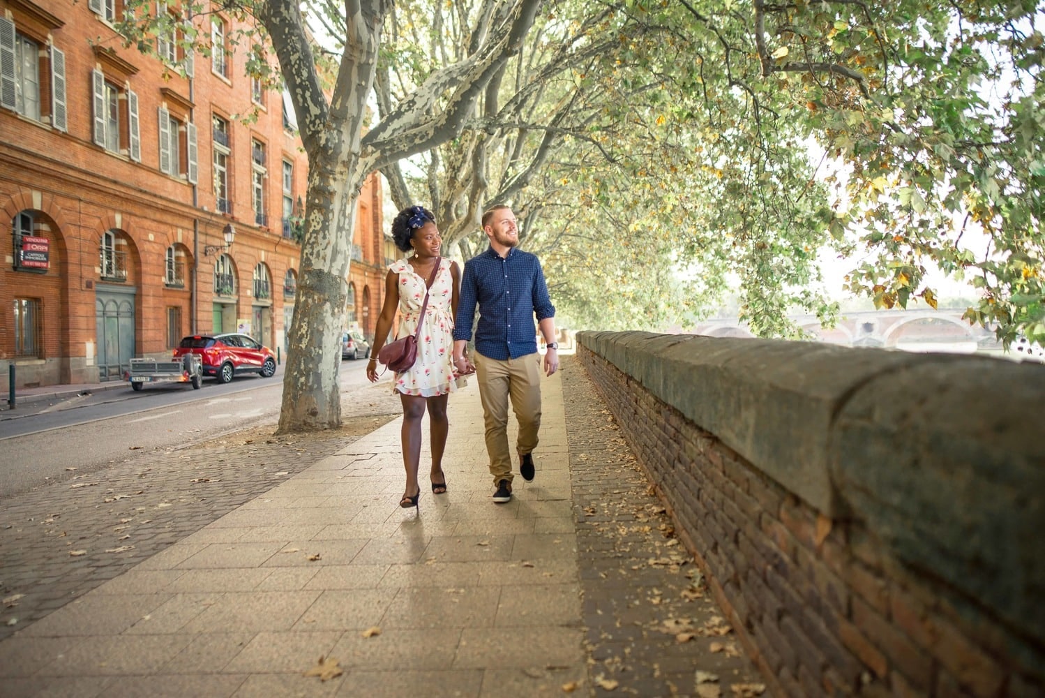 Shooting photo couple Autumn photographer Toulouse Occitania France