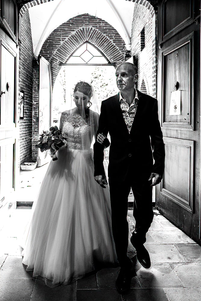 photographe mariage eglise Ayguevives