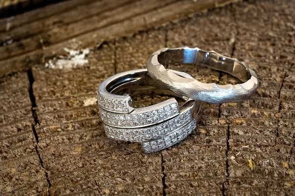 alliances or blanc diamants mariage