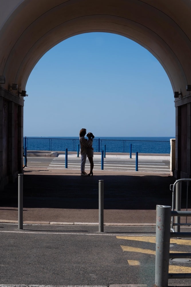 Shooting couple Vieux-Nice photographe mariage